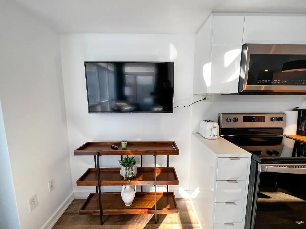 Simply Comfort. Elegant Apartments Dan Lecki Toronto 0*,
