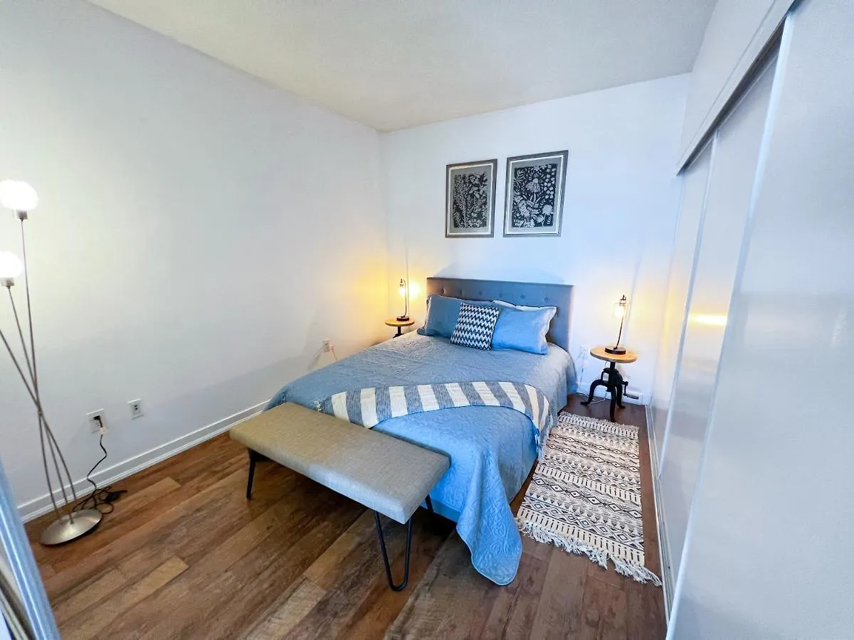 Simply Comfort. Elegant Apartments Dan Lecki Toronto